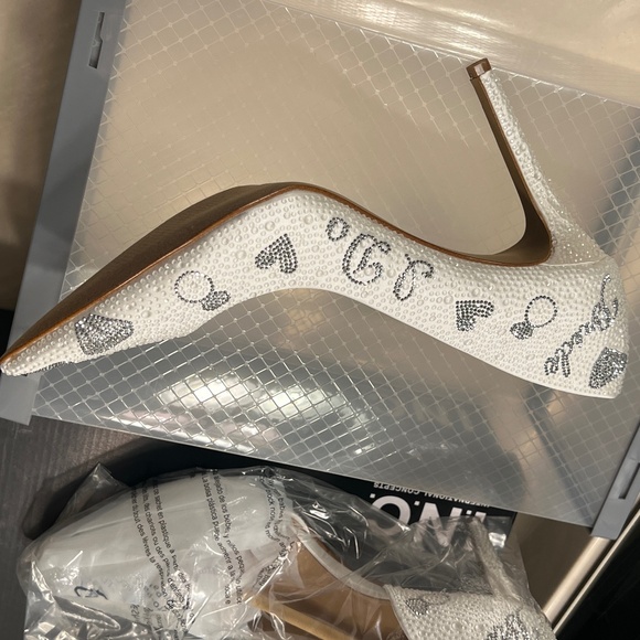 INC Bridal Bling White and Silver 10.5 (New) - Picture 4 of 4